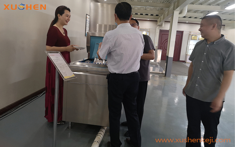 学校洗碗机，大型洗碗机，长龙式洗碗机厂家